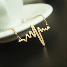 Load image into Gallery viewer, Heart beat Necklace