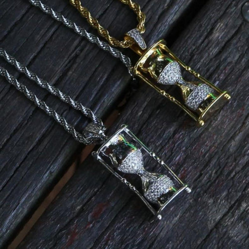 Glam Gold Hourglass Pattern Necklaces