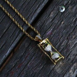Glam Gold Hourglass Pattern Necklaces
